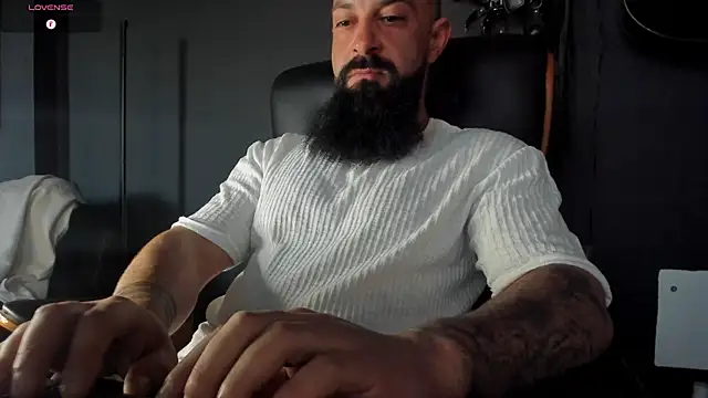 axxelrich  online show from 09/15/25, 04:23