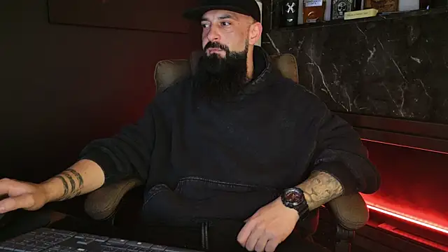 axxelrich  online show from 11/14/25, 04:44