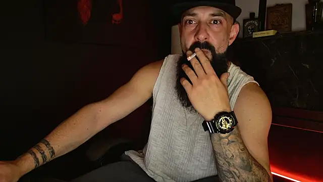 axxelrich  online show from 11/21/25, 04:44