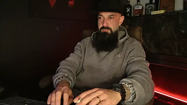 axxelrich  online show from 12/02/25, 05:46