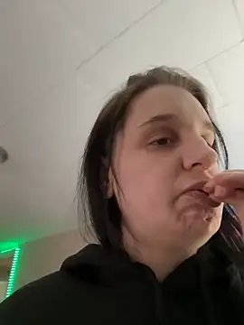 menaceswife online show from 01/19/25, 04:14