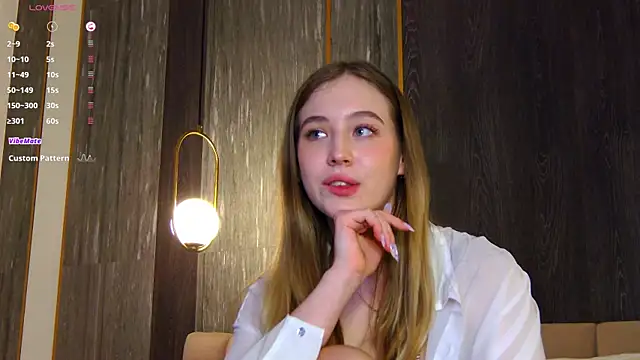 LoraineLuff online show from 01/29/25, 11:35