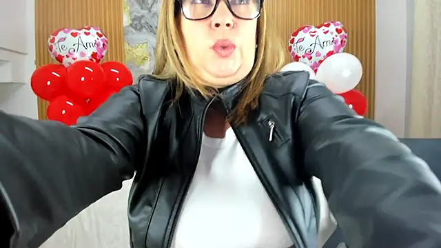 Danna topless online show from 02/17/25, 12:05