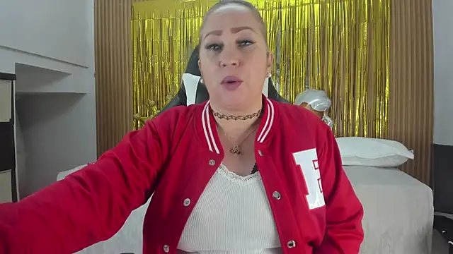 Danna topless online show from 10/14/25, 11:55