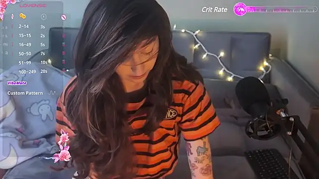 lovelylucyy online show from 01/24/25, 06:56