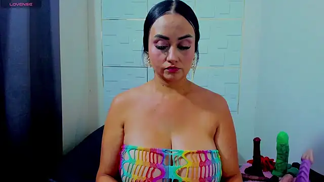 Snapshot of IsaSixty9 chatting on 02/28/25, 08:50 IsaSixty9 online show from 02/28/25, 08:50