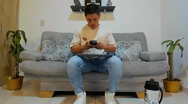 julian wallace online show from 01/21/25, 02:26