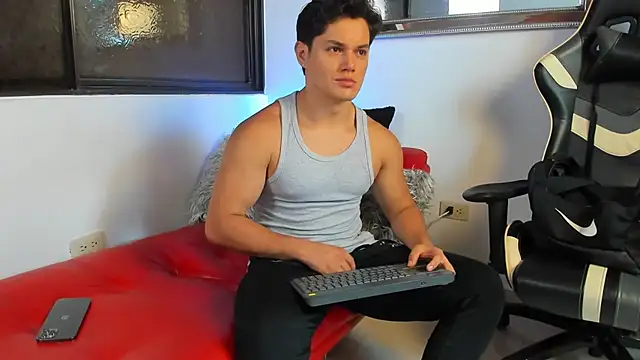 julian wallace online show from 04/01/26, 03:42