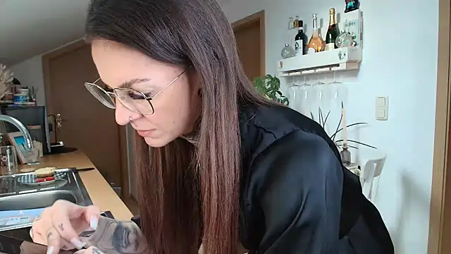 BrownieyQueen online show from 02/11/25, 08:05