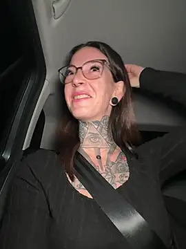 BrownieyQueen online show from 01/12/26, 05:23