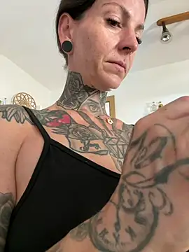 BrownieyQueen online show from 06/29/26, 05:46