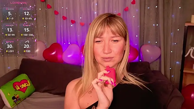 MilaBott online show from 02/10/25, 06:56