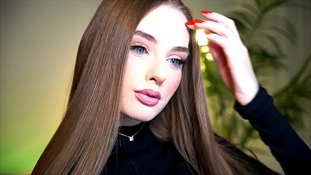 petitegonwiild online show from 10/20/25, 07:47