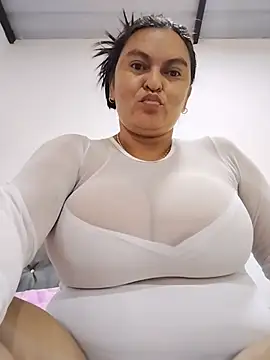 Snapshot of Horny-Mommy-Dirty chatting on 06/09/26, 11:44 Horny-Mommy-Dirty online show from 06/09/26, 11:44