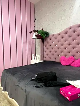 GabrielaLugo online show from 12/22/25, 12:02