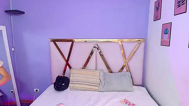 Beautifulskinny18 online show from 02/04/25, 07:55