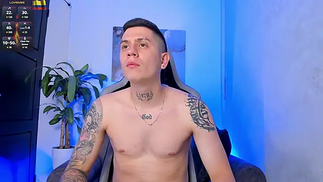 Yeiko Romero  online show from 02/19/26, 05:25