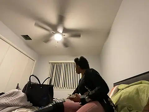 wynterheat online show from 01/30/25, 05:41