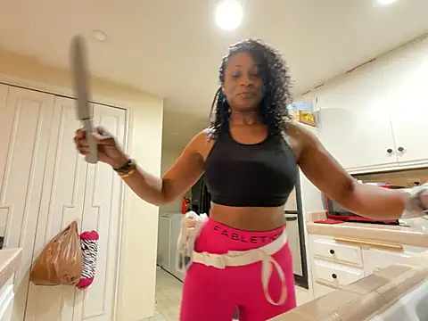 wynterheat online show from 02/21/25, 03:12