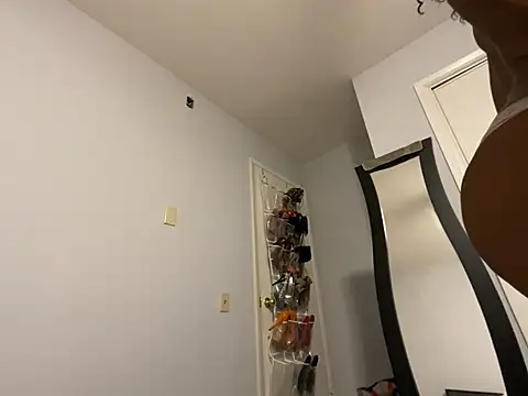 wynterheat online show from 02/21/25, 12:28