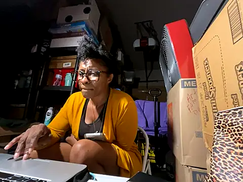 wynterheat online show from 10/12/25, 04:50