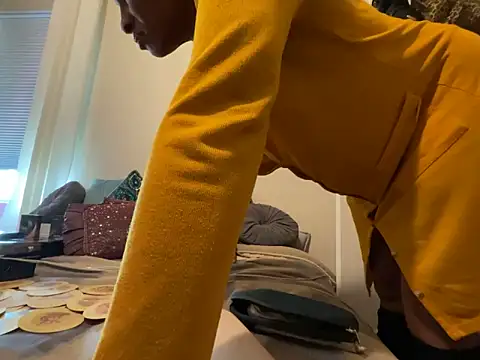 wynterheat online show from 10/25/25, 06:24