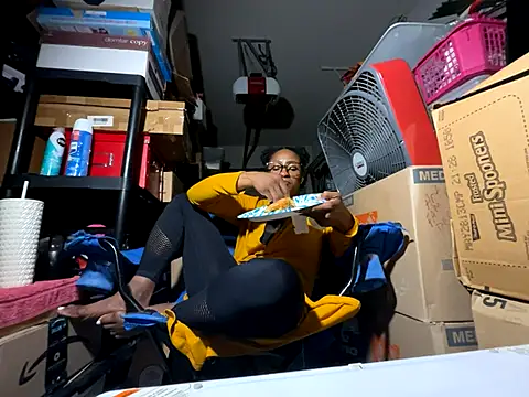 wynterheat online show from 10/27/25, 09:24