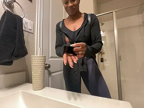 wynterheat online show from 12/18/25, 09:04