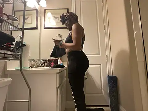 wynterheat online show from 03/08/26, 04:55