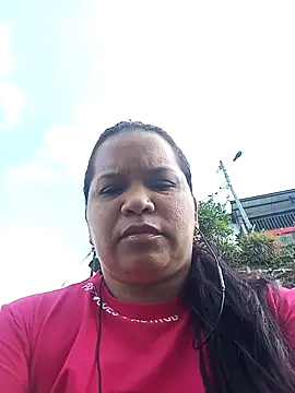 Snapshot of Sikiu_40 chatting on 02/23/25, 02:14 Sikiu 40 online show from 02/23/25, 02:14