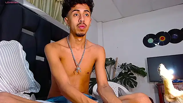 RyanRizzo online show from 01/12/25, 07:11