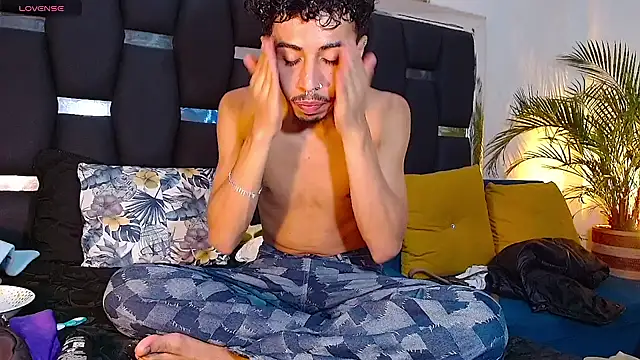 RyanRizzo online show from 01/26/25, 01:20