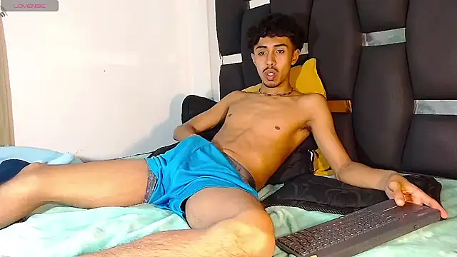 RyanRizzo online show from 02/11/25, 07:38