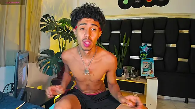 RyanRizzo online show from 02/28/25, 03:15