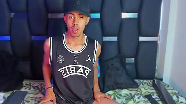 RyanRizzo online show from 11/24/25, 07:57