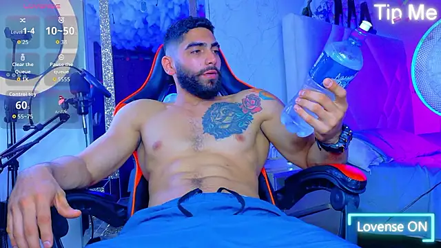 Rich boy01 online show from 03/21/26, 02:38