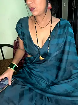 PUNAM BABY1 online show from 11/18/25, 09:36