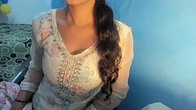 aarjulove online show from 02/19/26, 03:52