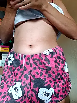 Nandasant09 online show from 10/29/25, 04:20