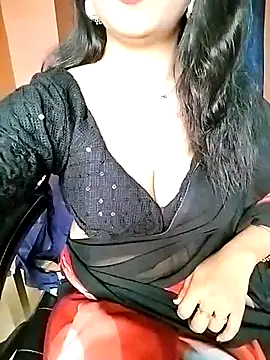 Snapshot of hot_Oliviaa chatting on 03/02/25, 05:33 hot Oliviaa online show from 03/02/25, 05:33