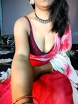 Snapshot of hot_Oliviaa chatting on 03/03/25, 04:47 hot Oliviaa online show from 03/03/25, 04:47