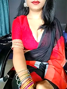 Snapshot of hot_Oliviaa chatting on 03/09/25, 04:05 hot Oliviaa online show from 03/09/25, 04:05