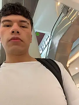 Logan smith1 online show from 11/06/25, 07:26