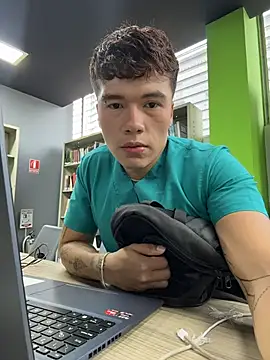 Snapshot of Logan_smith1 chatting on 03/02/26, 07:43 Logan smith1 online show from 03/02/26, 07:43