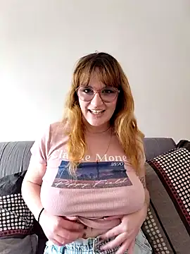 Snapshot of PrincesseMalicia chatting on 02/04/26, 01:50 PrincesseMalicia online show from 02/04/26, 01:50