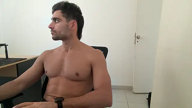 Snapshot of Joaco_93_93 chatting on 01/14/26, 01:17 Joaco 93 93 online show from 01/14/26, 01:17