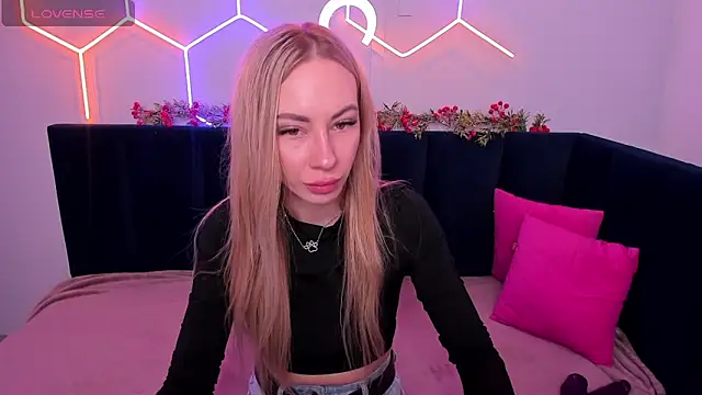 Diana Garrett online show from 01/01/25, 03:23