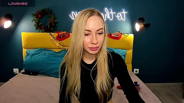 Diana Garrett online show from 01/07/25, 01:38