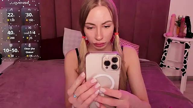 Diana Garrett online show from 04/12/26, 01:43