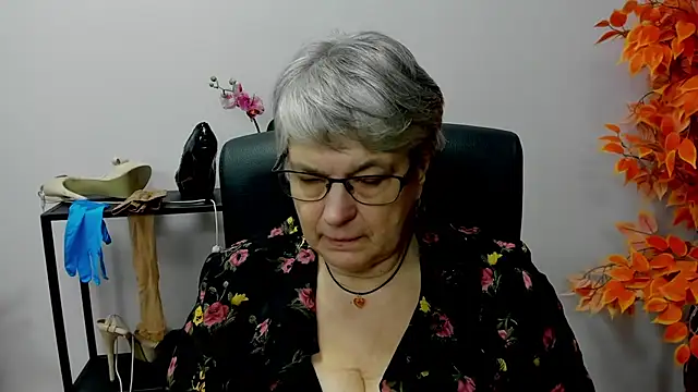 IrisDream online show from 12/10/24, 10:49